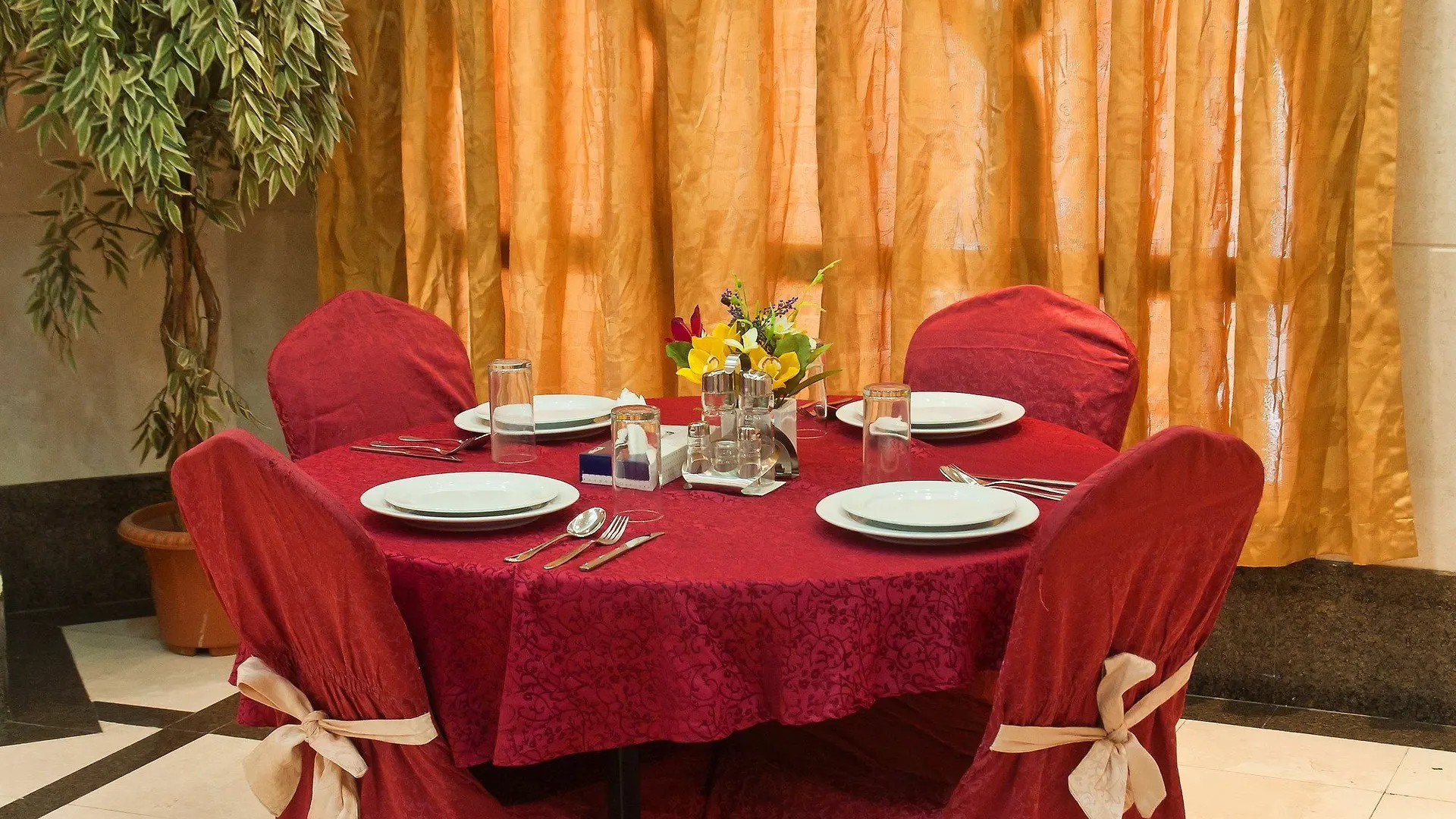 Hotel فندق ديار المدينة Medina
